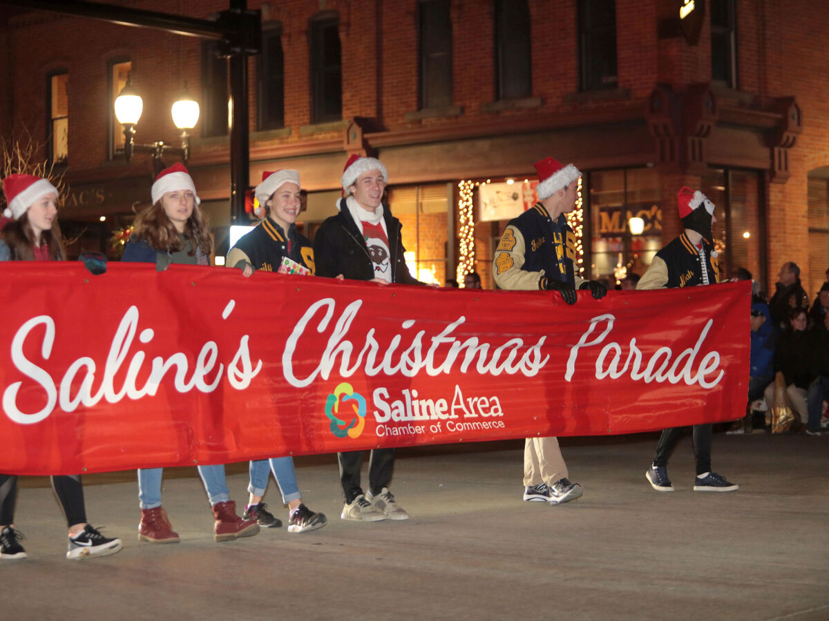 Chamber Announces Christmas Parade Float Applications Now Available