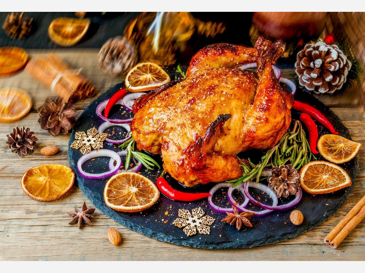 Culinary Arts Students Serving Thanksgiving Dinner | The ...