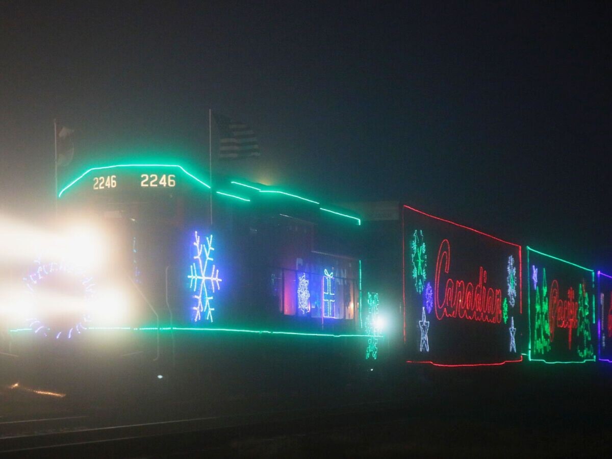 CP Holiday Train Rides Again The Saline Post