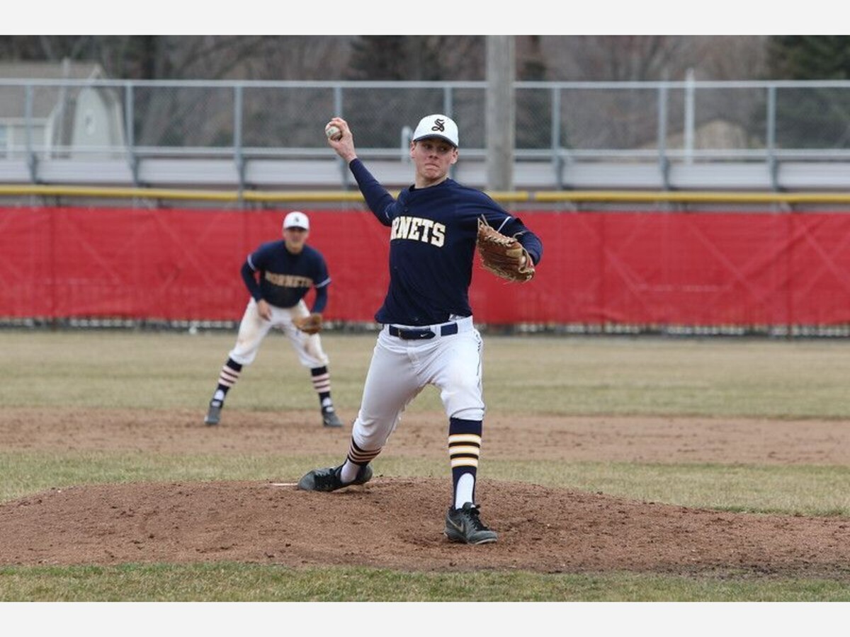 Cincinnati Reds call up former Saline pitcher Ricky Karcher for MLB debut 