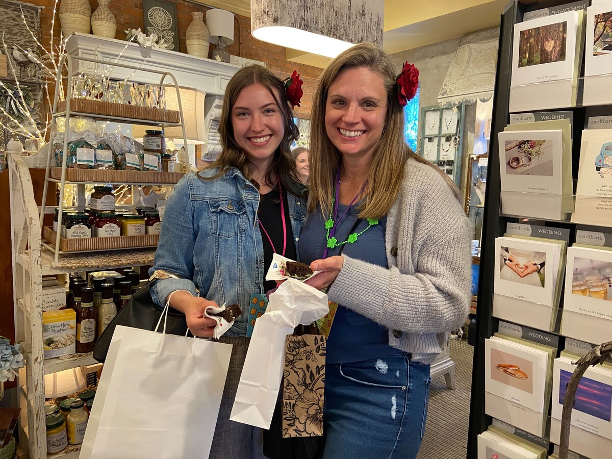 Fabulous Fiesta Drew Shoppers Downtown For Annual Ladies Night Out