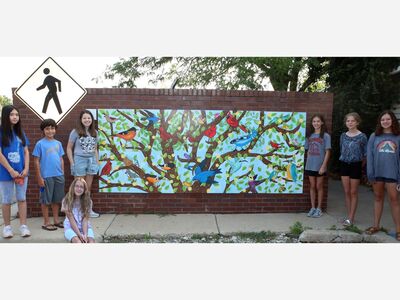 Community Ed Art Students Create A Temporary Mural Downtown