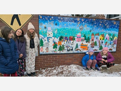 Young Artists of the Artist League Create a Winter Wonderland Mural