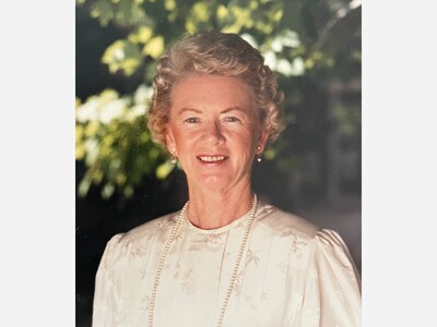 Ethelie “Penny” Teeter, Mother of 3, was a World War II Navy Nurse