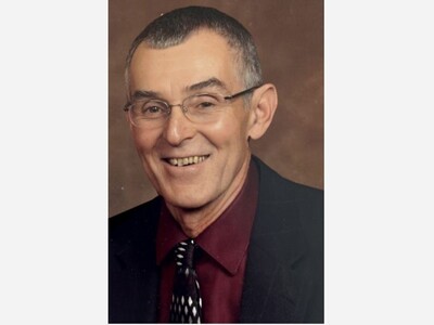 Air Force Veteran Gale Livingston, Husband and Father, Worked at McNaughton & Gunn