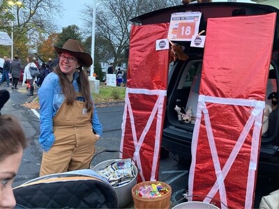 Spooky and Cool 🦉 Saline Main Street's Trunk or Treat 2022!