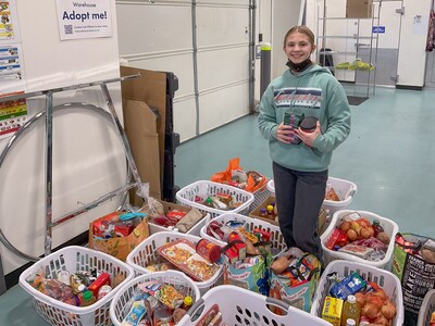 Saline Area Social Service Distributes Thanksgiving Meal Baskets to 275 People