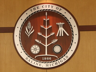 Council Votes 5-2 To Accept Recommendations and Approve Pay Hikes for Mayor, Councillors