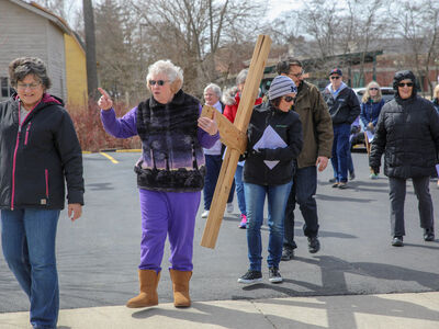 Christians Pray for Saline on Good Friday Crosswalk