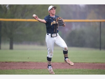 BASEBALL: Saline Opens Dexter Series With 2 Wins, Takes Lead in SEC Red