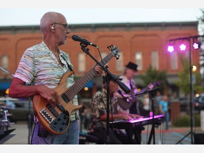 GALLERY: See Our Pictures from the Final Salty Summer Sounds Concert