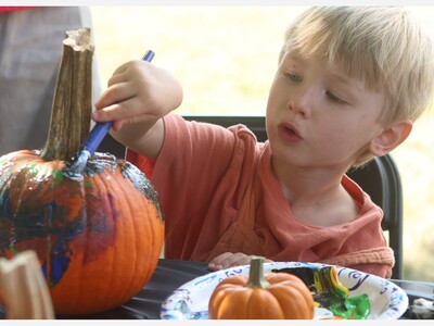 PICTURES: Harvest at the Farm at the Rentschler Farm Museum,