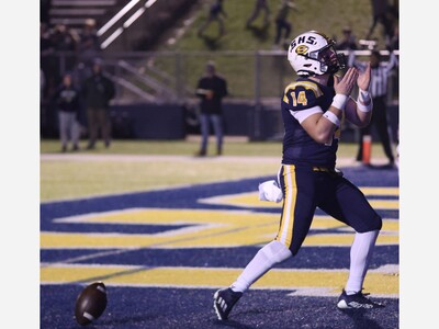 FOOTBALL: Cass Tech Defeats Saline in Regional