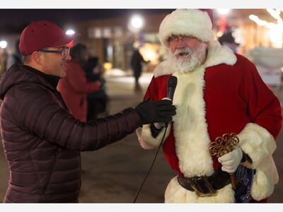 What to do in Saline: Santa, The Grinch, Triva, Caroling and More.