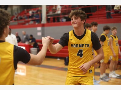 BASKETBALL: Pioneer Defeats Saline in SEC Red Tilt
