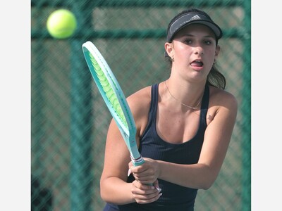 TENNIS: Saline Downs Monroe, 6-2, Improves to 6-1