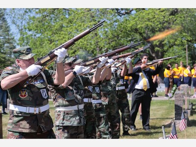 Memorial Day in Saline: Pancakes, Parade, Service and Hot Dog Luncheon