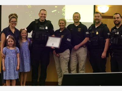Saline Police Leadership Recognize Officer Who Showed Demonstrated Calm Under Pressure