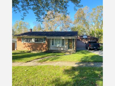 Open House | Sunday, October 24th from 12-3pm | 206 Woodingham Drive, Saline